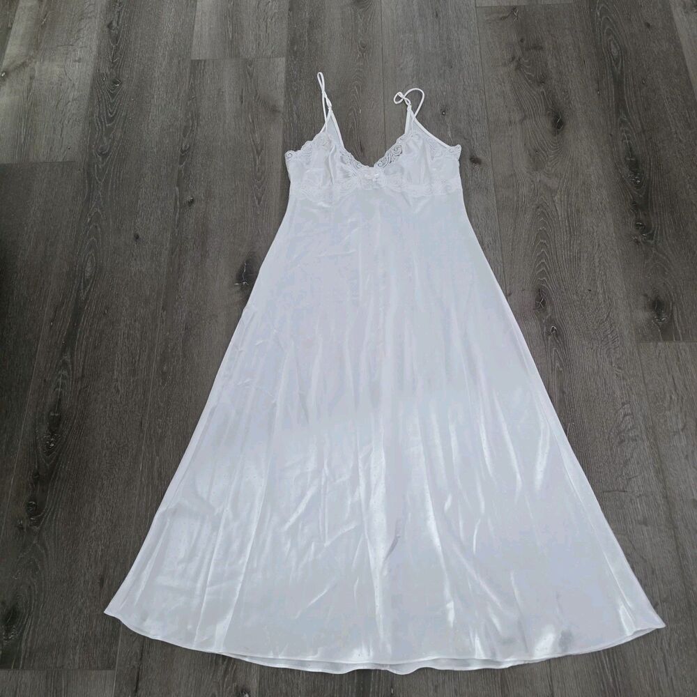 Linea Donatella Sexy Bridal Nightgown Elegant Romantic Sexy white S